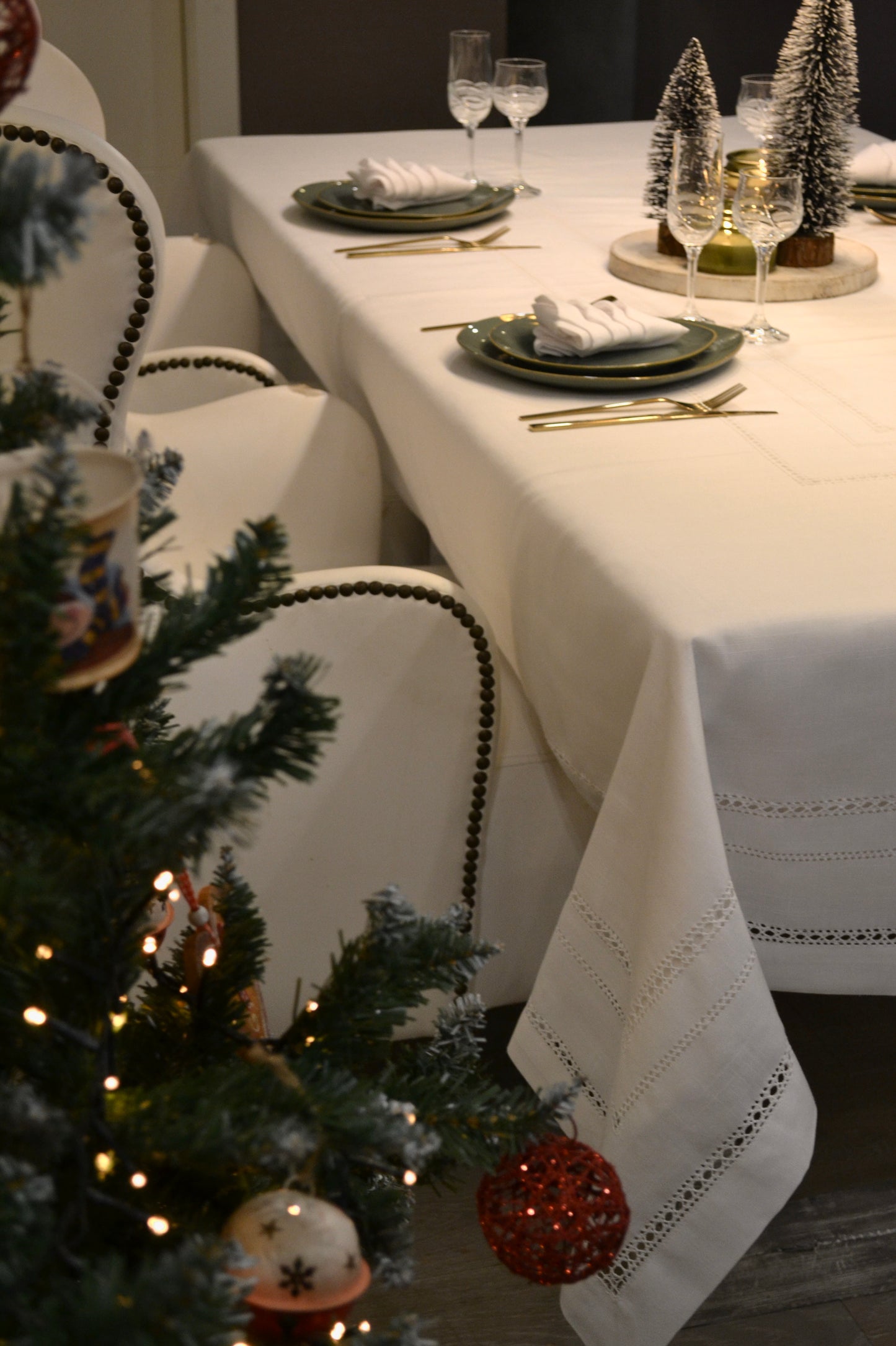 Mantel Vainicas - Bengui's Home