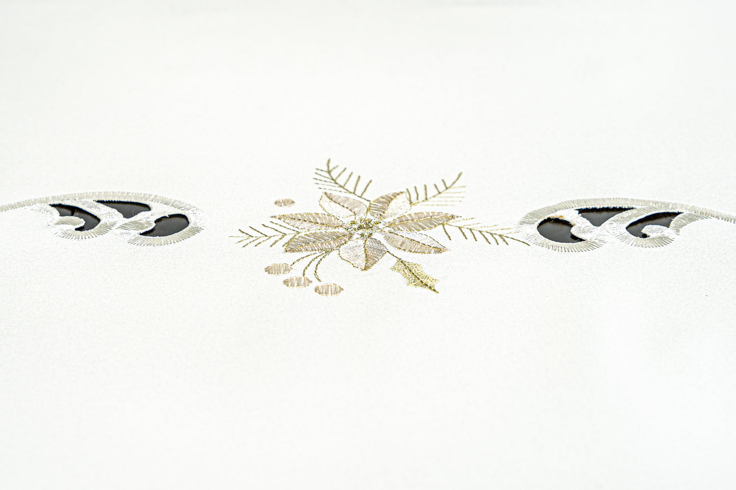 Mantel Grace - Bengui's Home