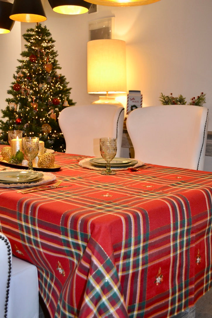 Mantel Rudolph - Bengui's Home