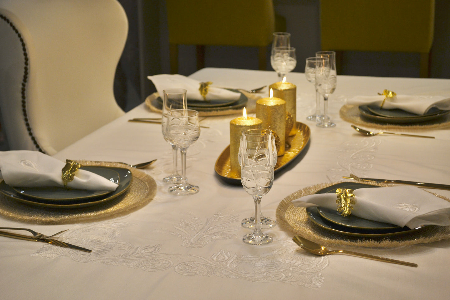 Mantel Coral - Bengui's Home